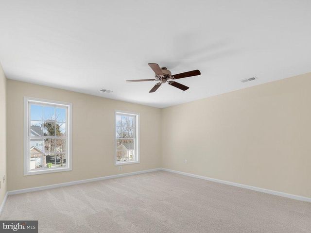 4047 WHITE HAVEN DR, Dumfries, VA 22026