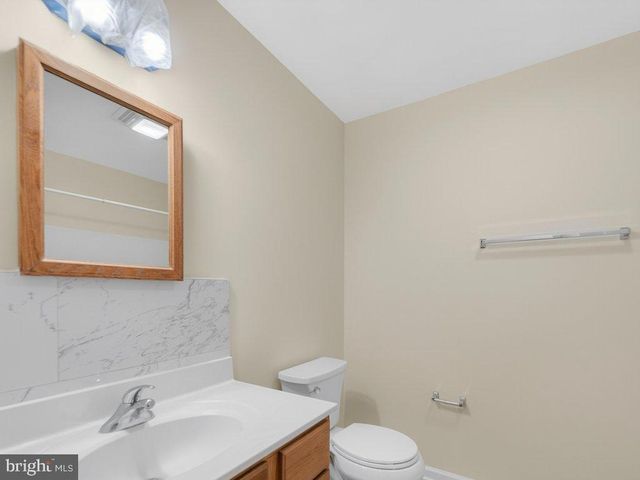 4047 WHITE HAVEN DR, Dumfries, VA 22026