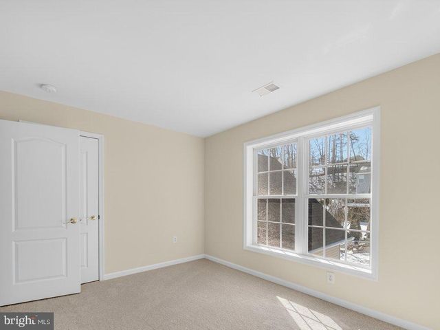 4047 WHITE HAVEN DR, Dumfries, VA 22026