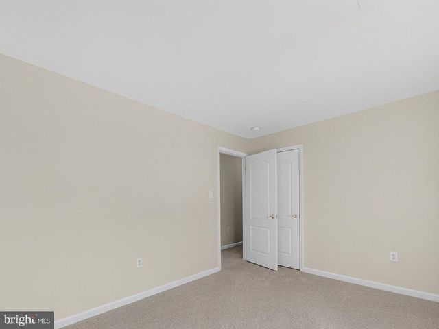 4047 WHITE HAVEN DR, Dumfries, VA 22026