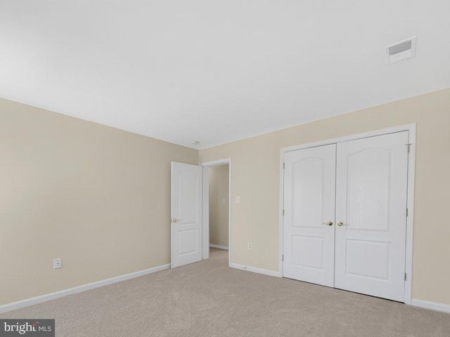 4047 WHITE HAVEN DR, Dumfries, VA 22026