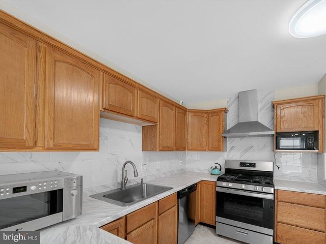 4047 WHITE HAVEN DR, Dumfries, VA 22026