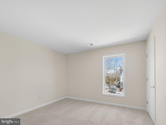 4047 WHITE HAVEN DR, Dumfries, VA 22026