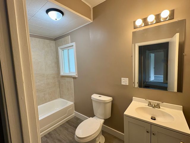 396 S Rosewood Avenue, Kankakee, IL 60901