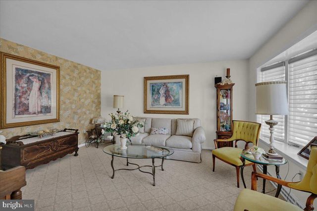 112 GRANDVIEW BLVD, Wyomissing, PA 19609