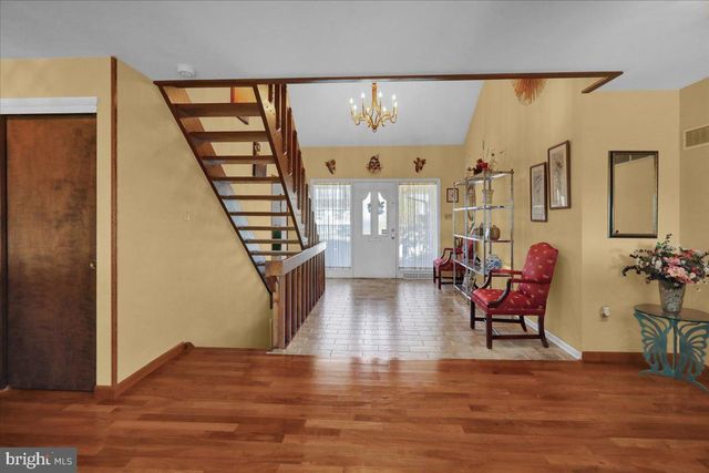 112 GRANDVIEW BLVD, Wyomissing, PA 19609