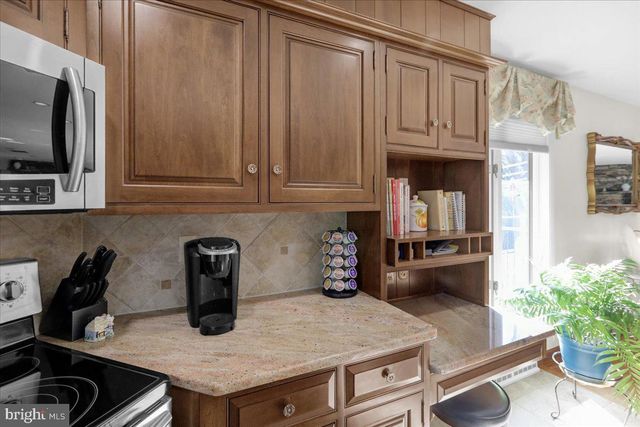 112 GRANDVIEW BLVD, Wyomissing, PA 19609