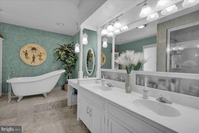 112 GRANDVIEW BLVD, Wyomissing, PA 19609