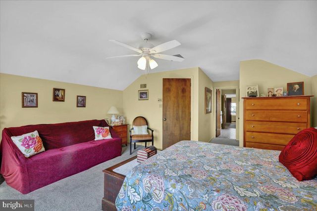 112 GRANDVIEW BLVD, Wyomissing, PA 19609