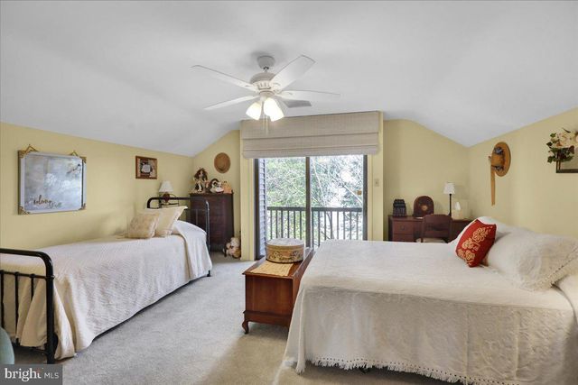 112 GRANDVIEW BLVD, Wyomissing, PA 19609