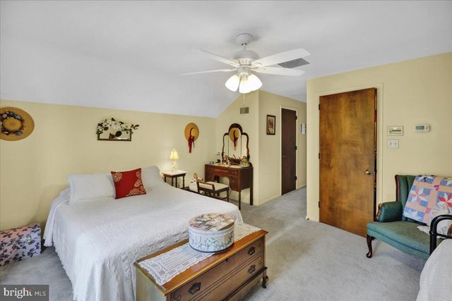 112 GRANDVIEW BLVD, Wyomissing, PA 19609