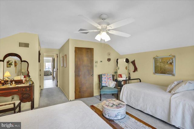 112 GRANDVIEW BLVD, Wyomissing, PA 19609