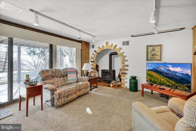 112 GRANDVIEW BLVD, Wyomissing, PA 19609