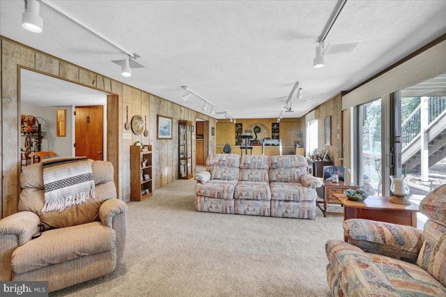 112 GRANDVIEW BLVD, Wyomissing, PA 19609