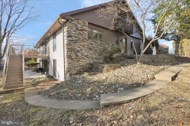 112 GRANDVIEW BLVD, Wyomissing, PA 19609