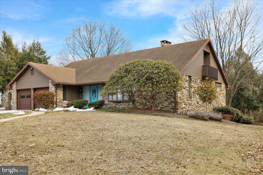 112 GRANDVIEW BLVD, Wyomissing, PA 19609