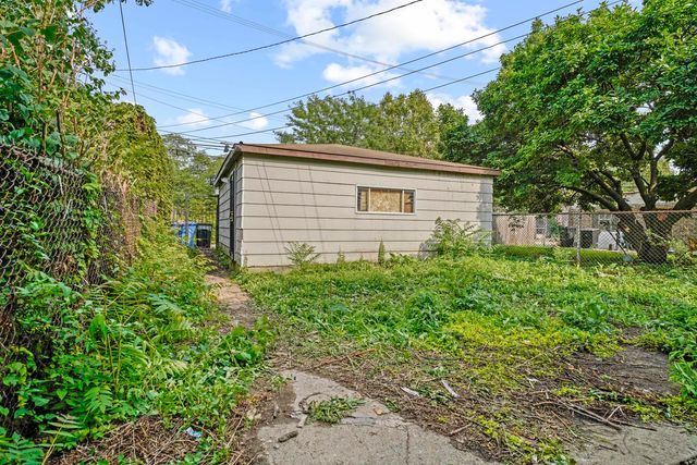 6215 S Evans Avenue, Chicago, IL 60637