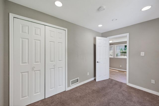 869 Desoto Street, Saint Paul, MN 55130