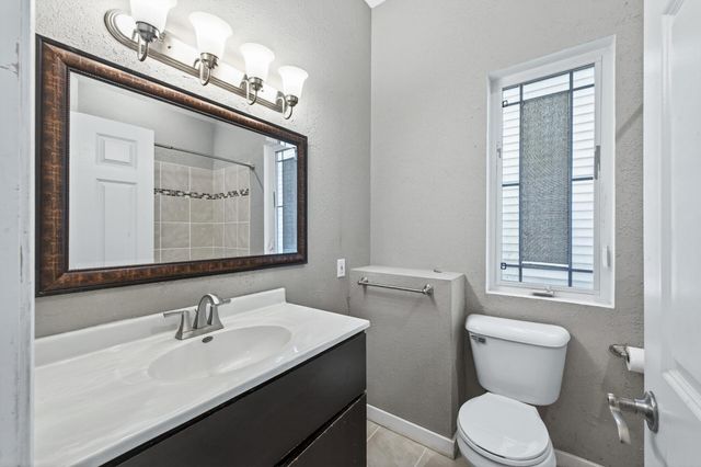 869 Desoto Street, Saint Paul, MN 55130