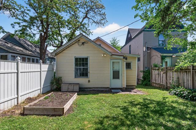 869 Desoto Street, Saint Paul, MN 55130