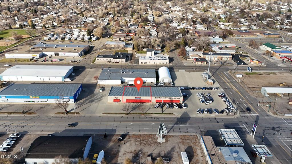 1824 E Main Avenue, Bismarck, ND 58501