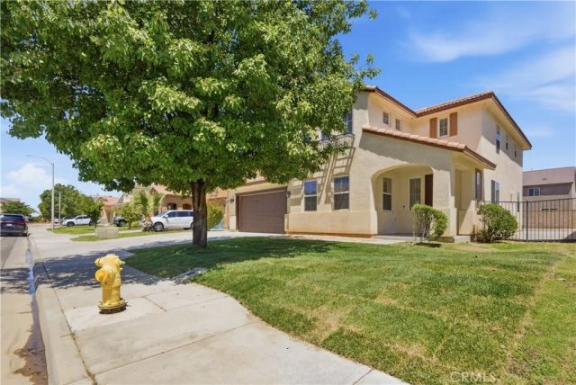 2207 Beechwood, Lancaster, CA 93535