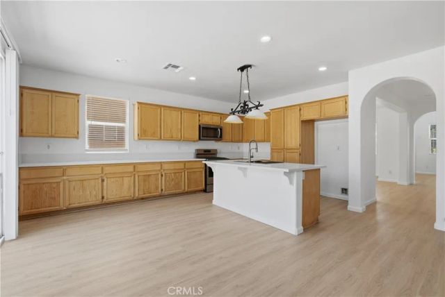 2207 Beechwood, Lancaster, CA 93535