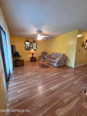 306 PALM COAST Parkway NE 203, Palm Coast, FL 32137