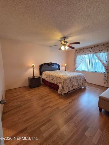 306 PALM COAST Parkway NE 203, Palm Coast, FL 32137