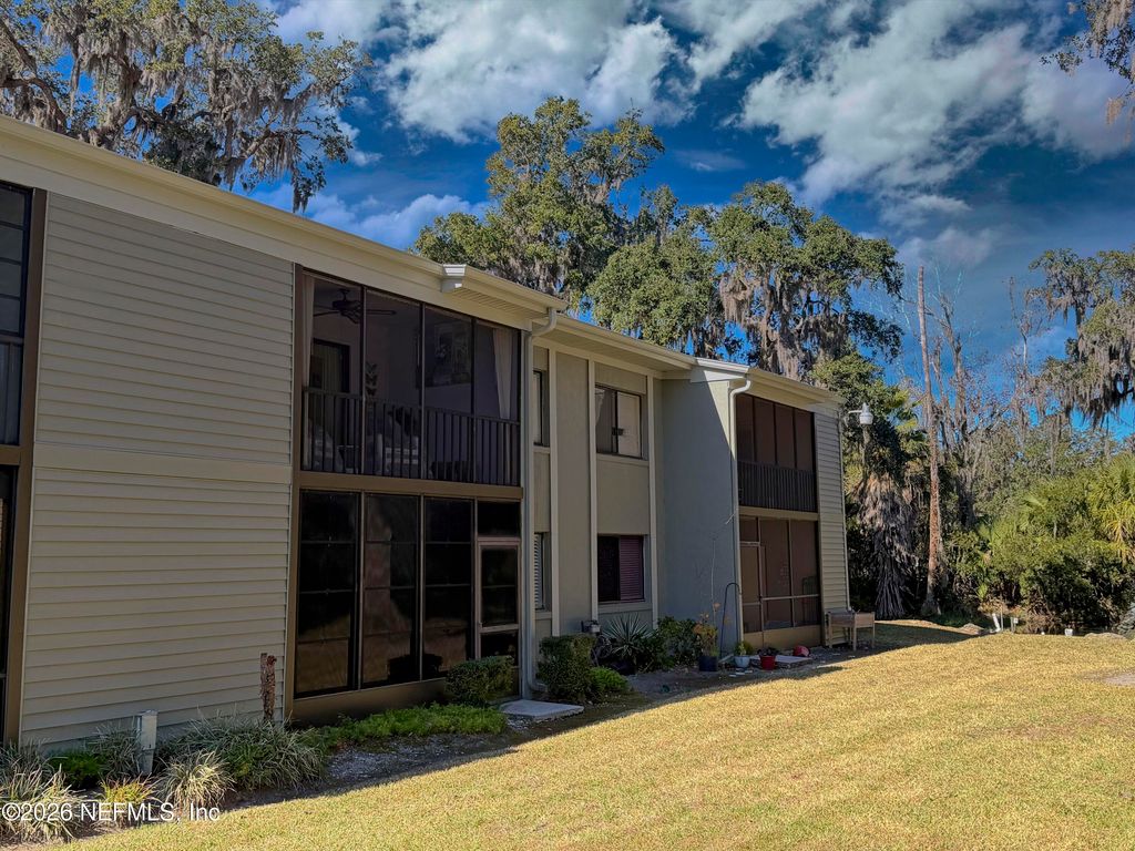 306 PALM COAST Parkway NE 203, Palm Coast, FL 32137