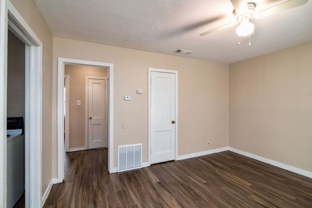 6163 Brocks Lane B, Fort Worth, TX 76114