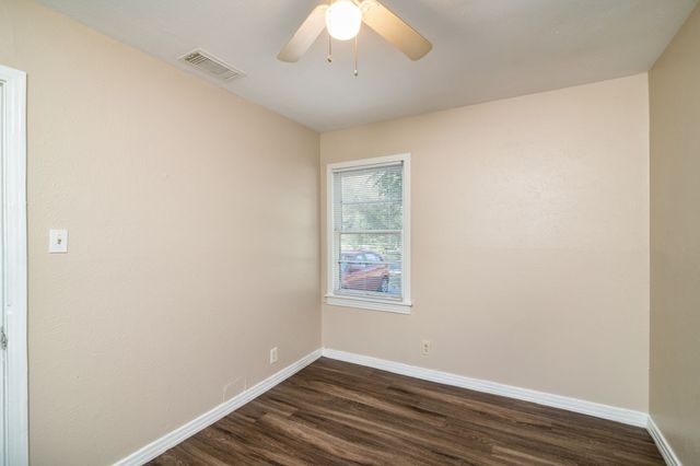 6163 Brocks Lane B, Fort Worth, TX 76114