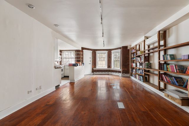 341 E 116TH Street, New York City, NY 10029