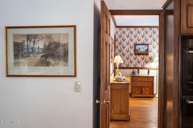 96 Hunter Lane, Queensbury, NY 12804