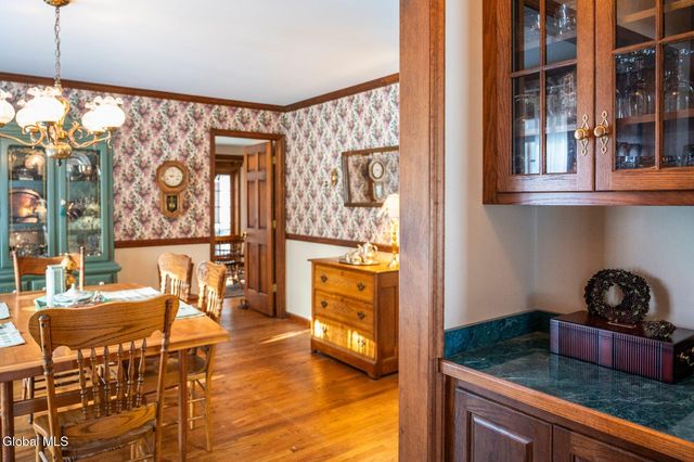 96 Hunter Lane, Queensbury, NY 12804