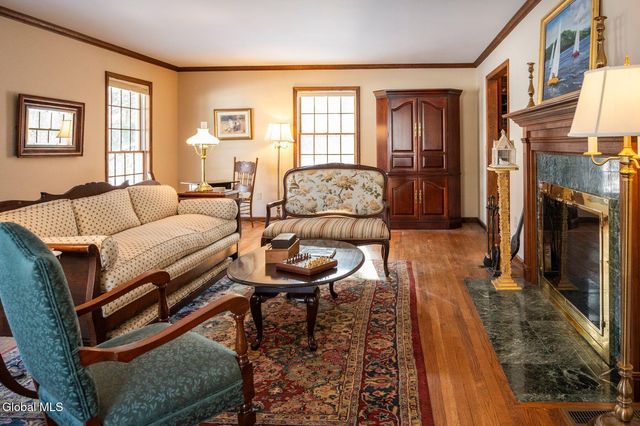 96 Hunter Lane, Queensbury, NY 12804