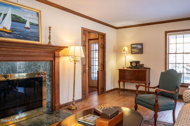 96 Hunter Lane, Queensbury, NY 12804