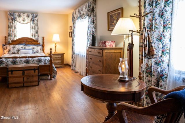 96 Hunter Lane, Queensbury, NY 12804