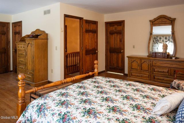 96 Hunter Lane, Queensbury, NY 12804