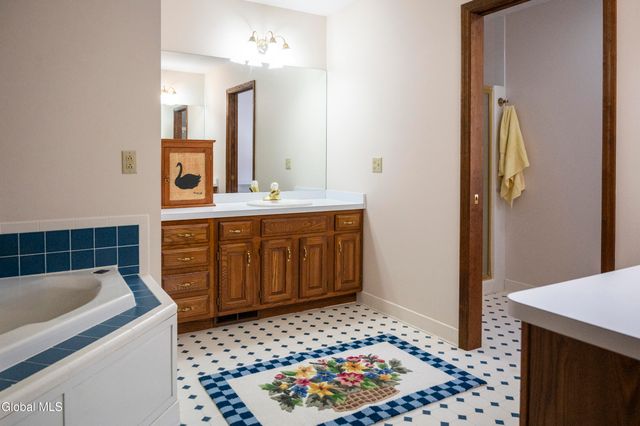 96 Hunter Lane, Queensbury, NY 12804