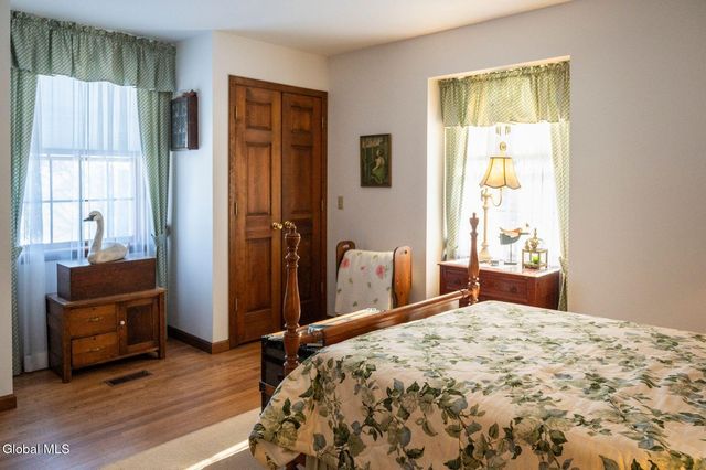 96 Hunter Lane, Queensbury, NY 12804