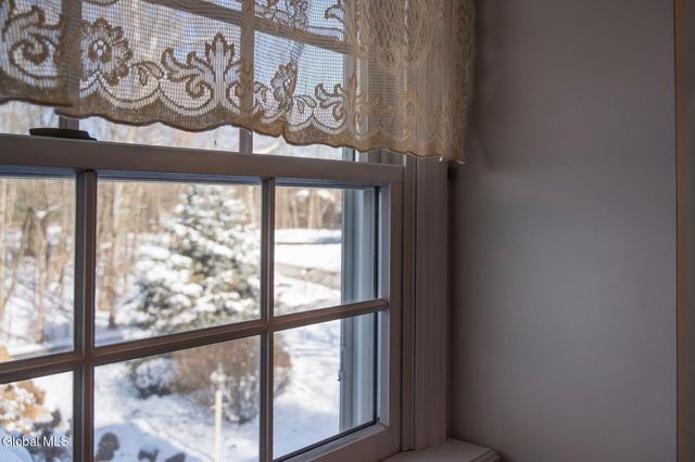 96 Hunter Lane, Queensbury, NY 12804