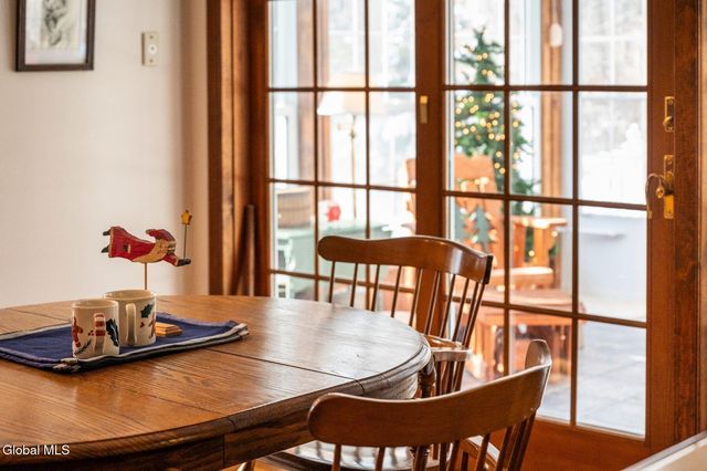 96 Hunter Lane, Queensbury, NY 12804