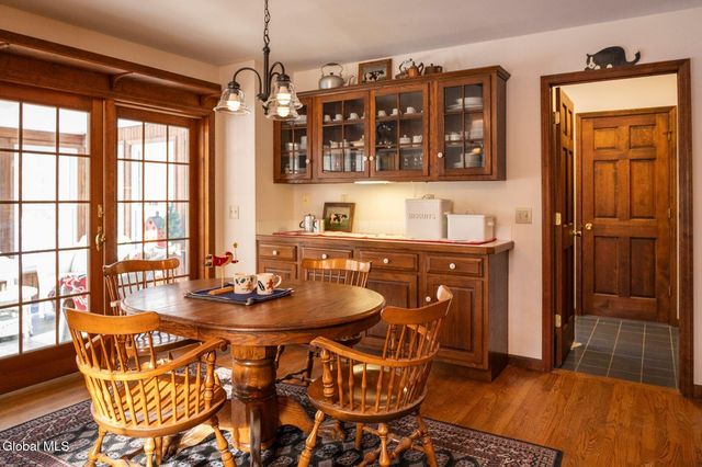 96 Hunter Lane, Queensbury, NY 12804