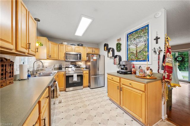 206 Old Camp Road, Denton, NC 27239