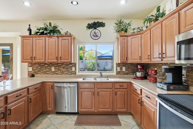 18499 E DRUIDS GLEN Road, Queen Creek, AZ 85142