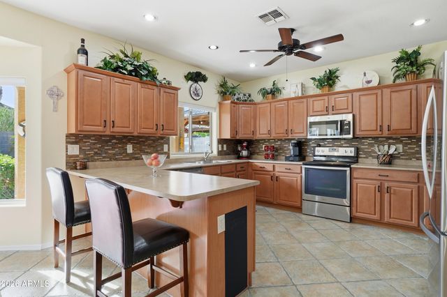 18499 E DRUIDS GLEN Road, Queen Creek, AZ 85142