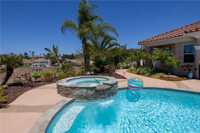 2224 Dos Lomas, Fallbrook, CA 92028