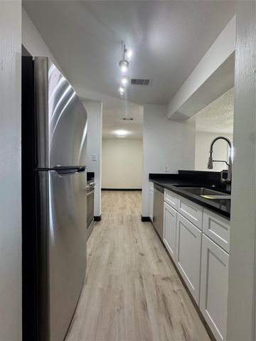 1319 Brenda Lane B, Humble, TX 77338