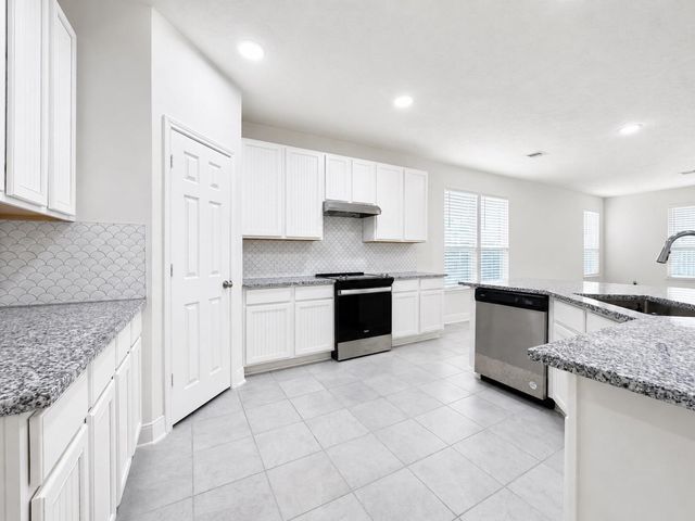 1023 Valley Crest Lane, La Marque, TX 77568
